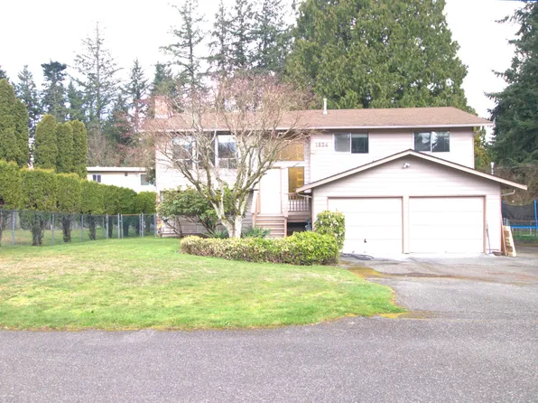 1834 NE Serpentine Pl, Seattle, WA 98155