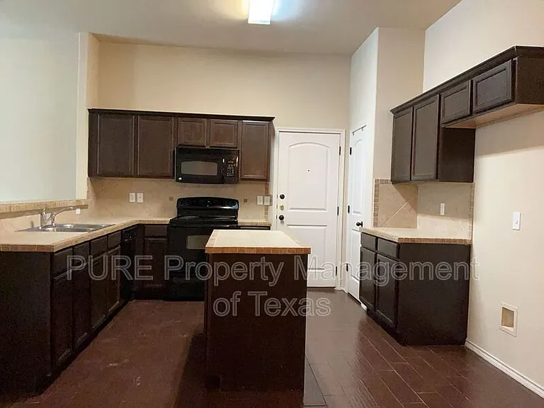 1144 Brendon Lee Ln — Photo 11