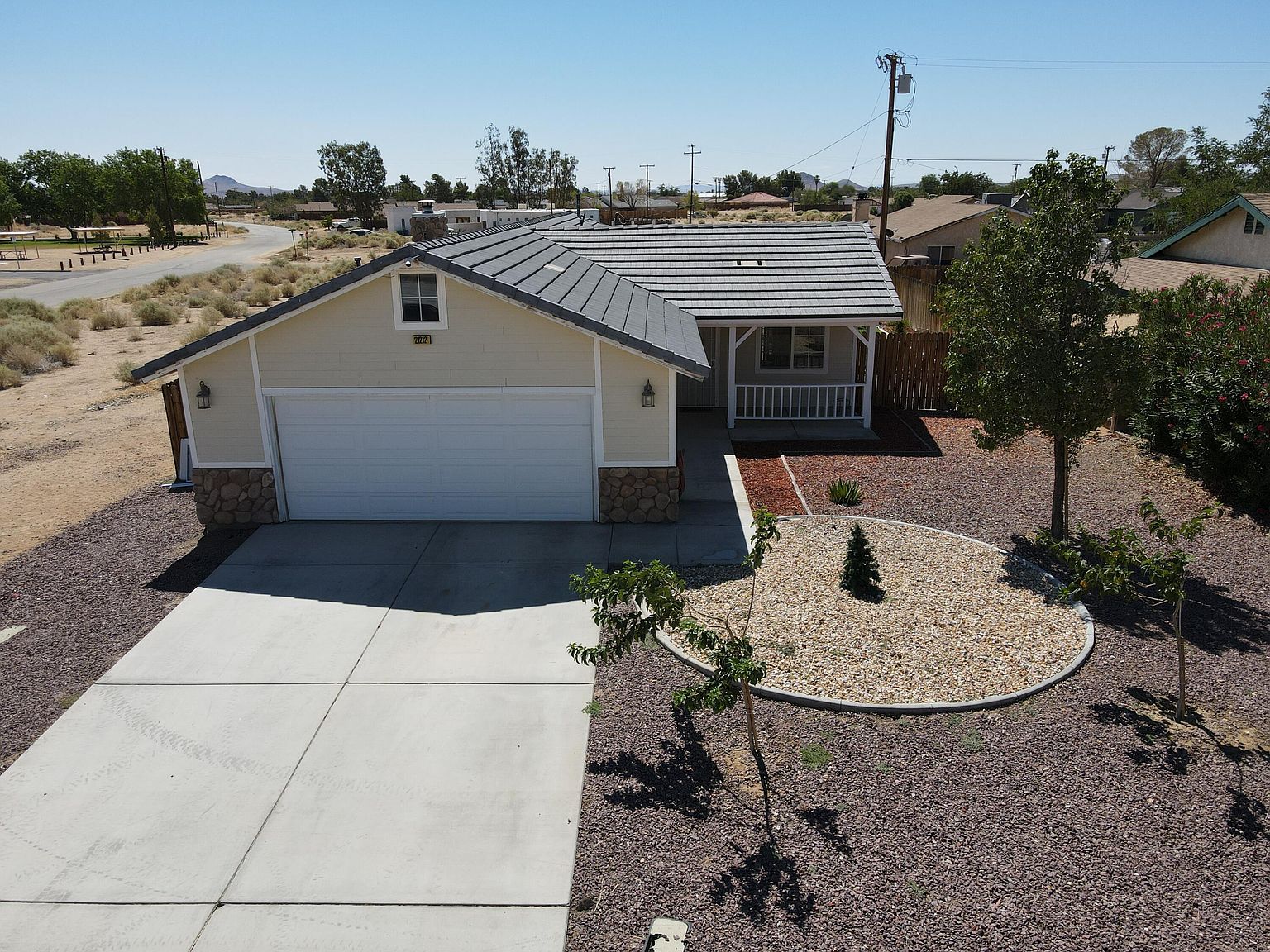 21212 Hugo Way, California City, CA 93505 Zillow