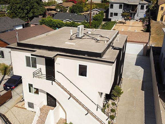 2nd image of 628 Silver Lake Blvd