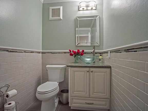 4th image of 1220 S Westlake Blvd Unit B