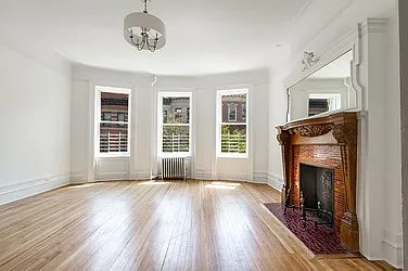 Rented by Dixon Advisory USA Inc.