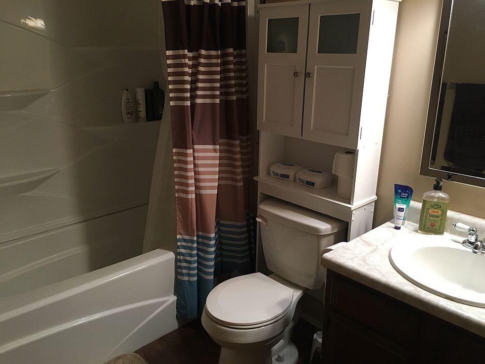 2nd image of 398C Rose Ln
