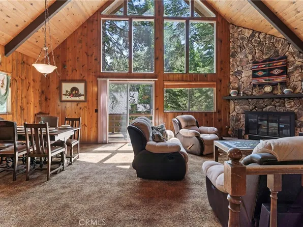 28986 Potomac Dr, Lake Arrowhead, CA 92352