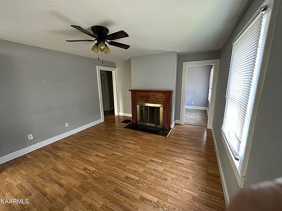 5th image of 111 Marion St