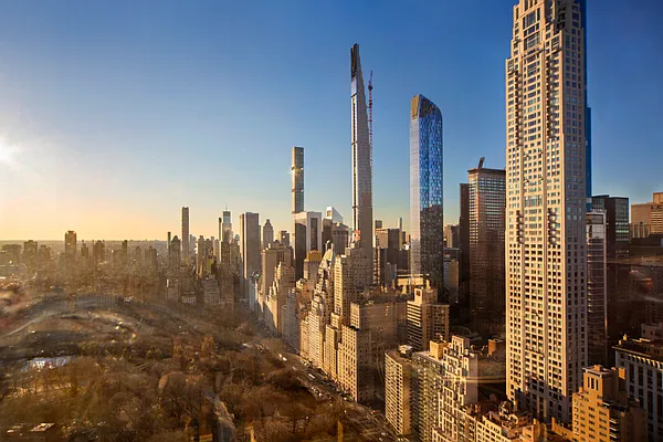 Sold by Corcoran | media 14