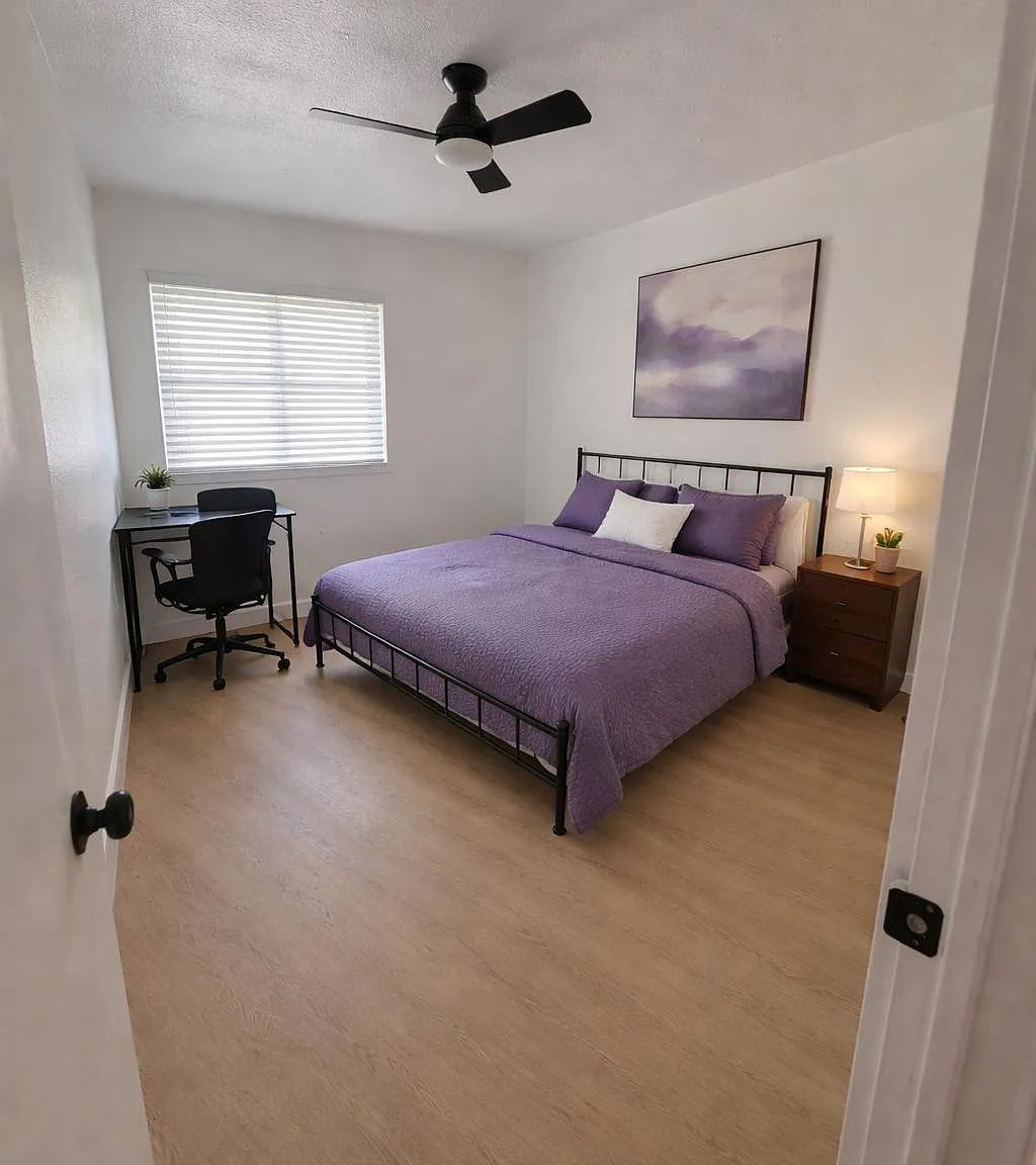 4 bed, 2.0 bath, 1784 sqft, $819 — Photo 1