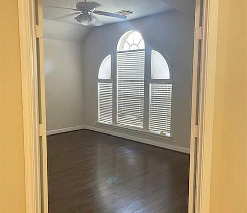 3rd image of 3315 Pedernales Trails Ln