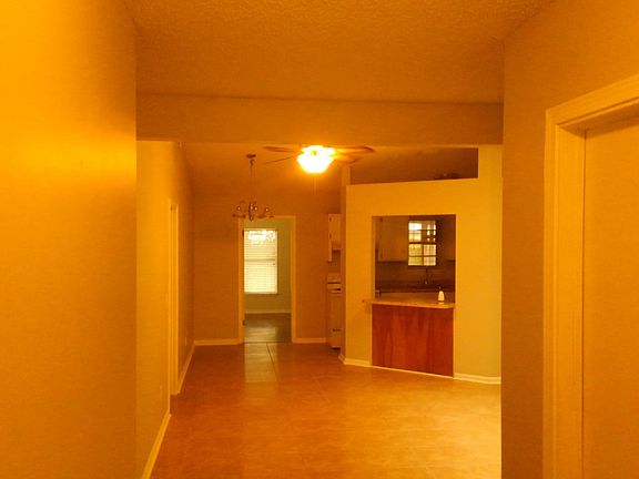 5th image of 1086 Mimosa Cove Ct W