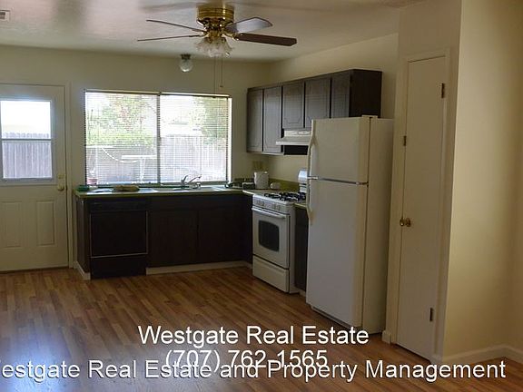 4th image of 1416 Tanager Ln