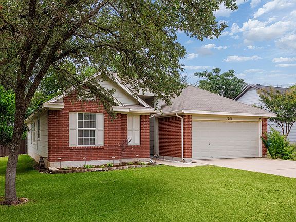 2nd image of 1706 Columbine Ln