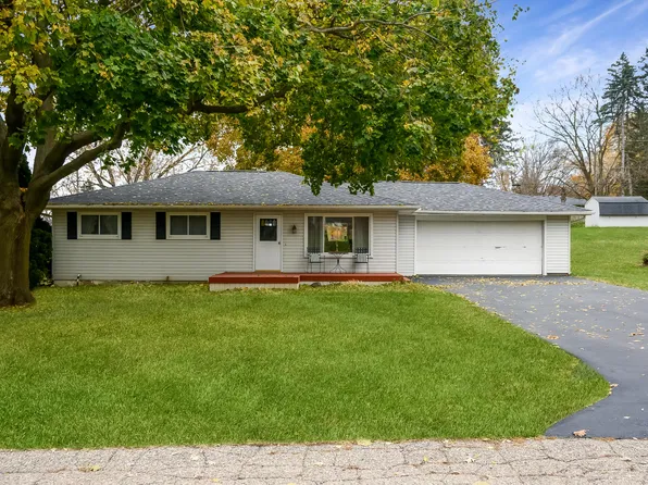 5448 Williamson St, Clarkston, MI 48346