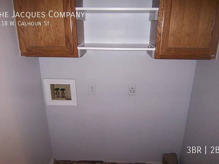 2118 W Calhoun St — Photo 5