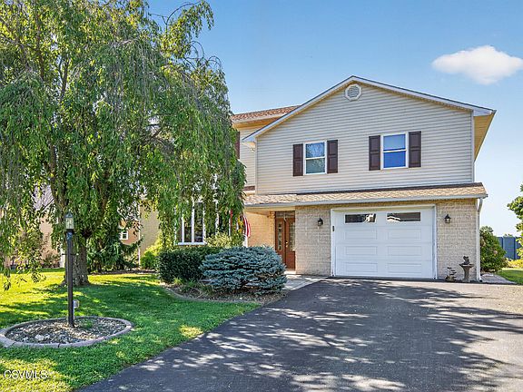 2nd image of 39 Jonathan Rd