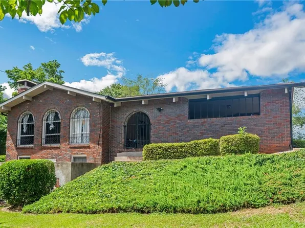 3645 Collins Dr, Douglasville, GA 30135