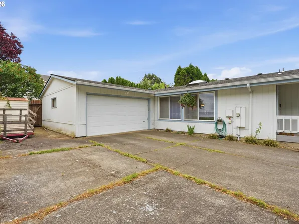 1494 SE Maple Loop, Gresham, OR 97080