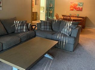 3240 N Manor Dr APT 215, Lansing, IL