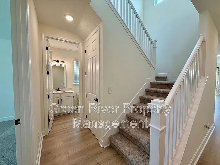 3435 Auvenshine Way — Photo 5
