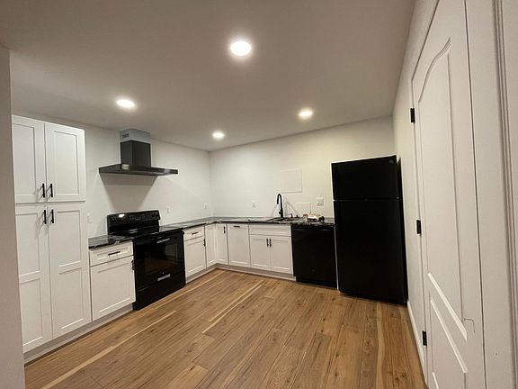 4th image of 22146 Winter Lake Ct