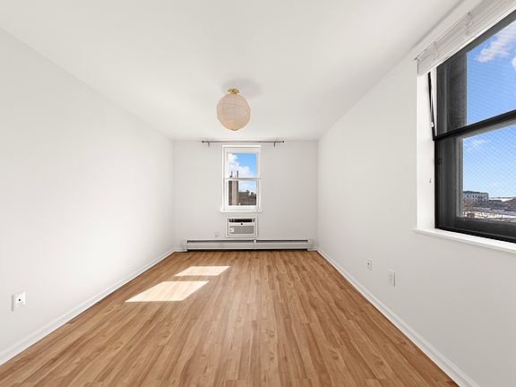 4th image of 156 Sackett St APT 5D