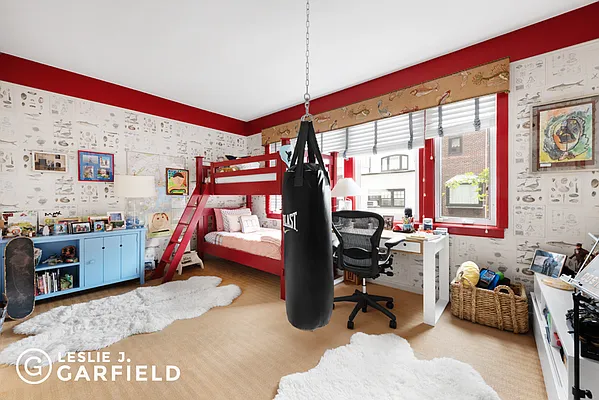 Sold by Leslie J. Garfield | media 10