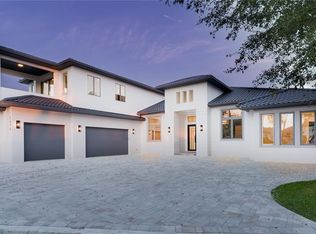 2414 Bayshore Rd, Nokomis, FL 34275