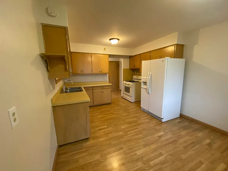 Kitchen and appliances