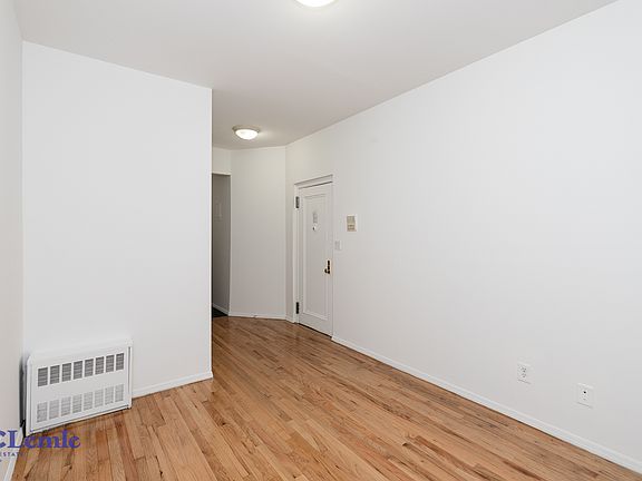 3rd image of 211 E 88th St #1FW
