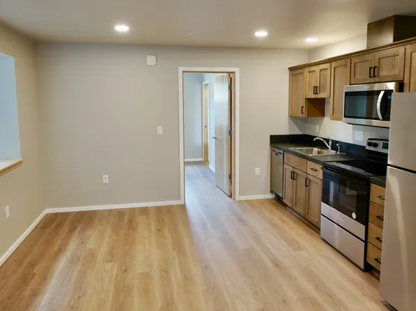 Baker Street Lofts, 110 SE Handley St #102, McMinnville, OR 97128