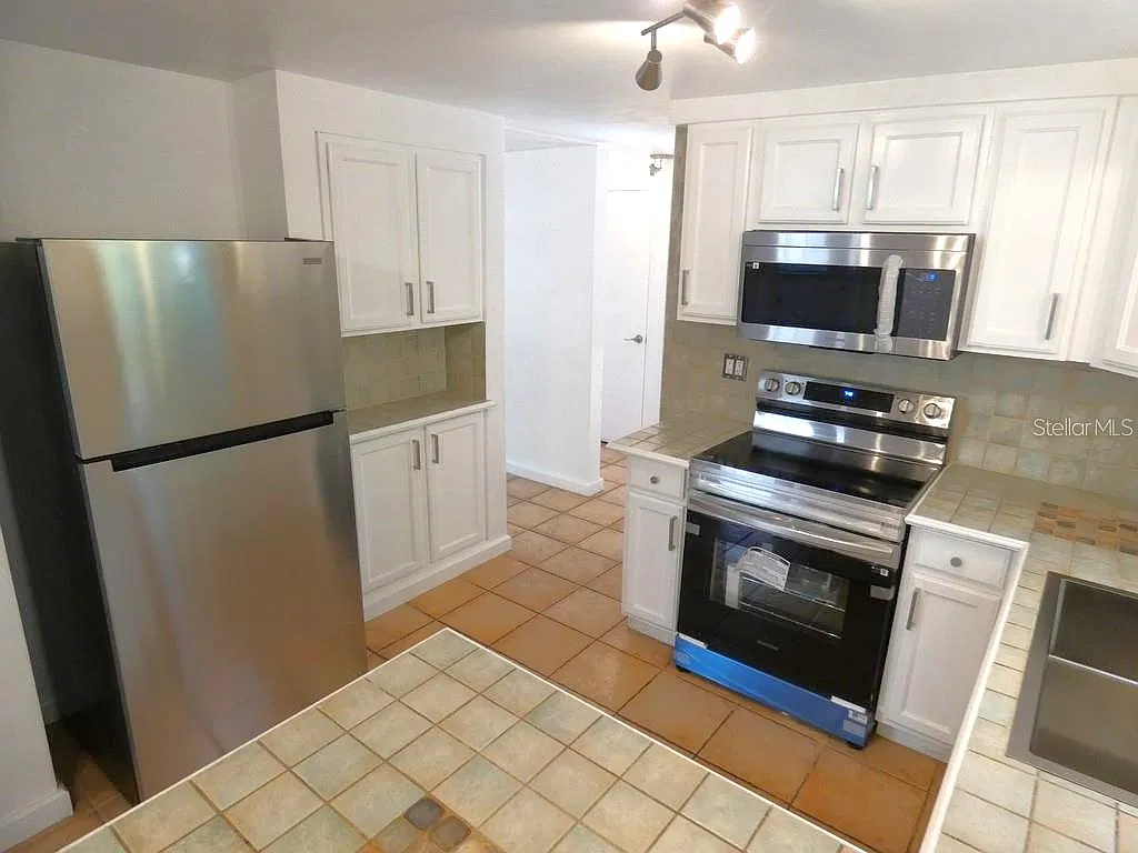 3 bed, 1266 sqft, $1,600 — Photo 4