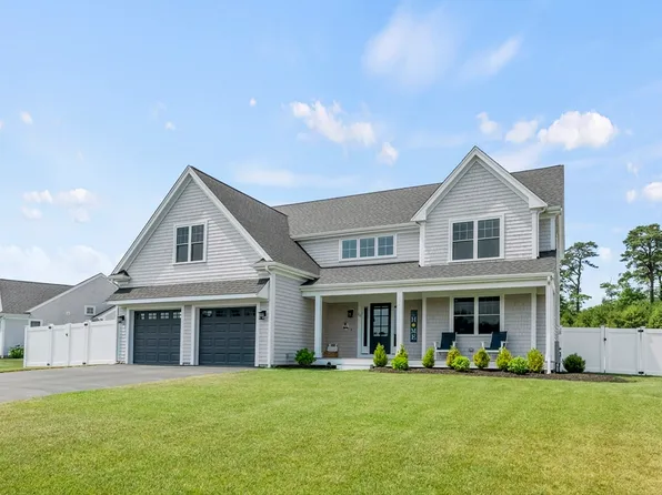 10 Karas Way, Plymouth, MA 02360