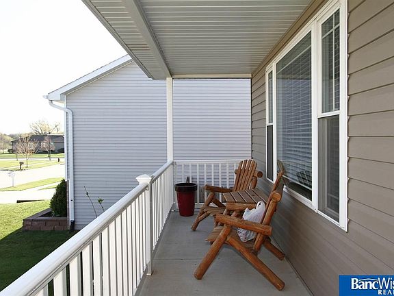 2nd image of 8821 Garland St
