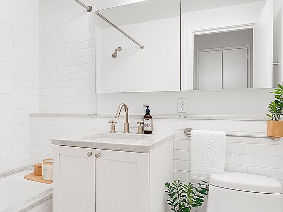 3rd image of 131 Atlantic Ave #3F