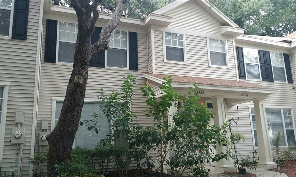 1st image of 2226 Golden Oak Ln
