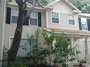 2226 Golden Oak Ln, Valrico, FL 33594