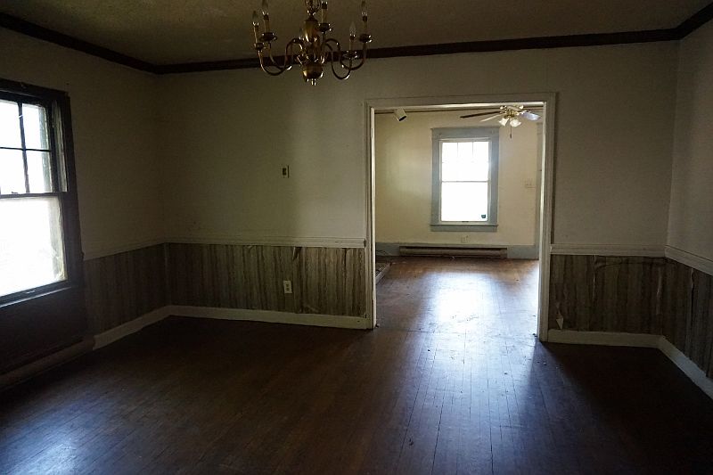 1st image of 915 Hern Ave