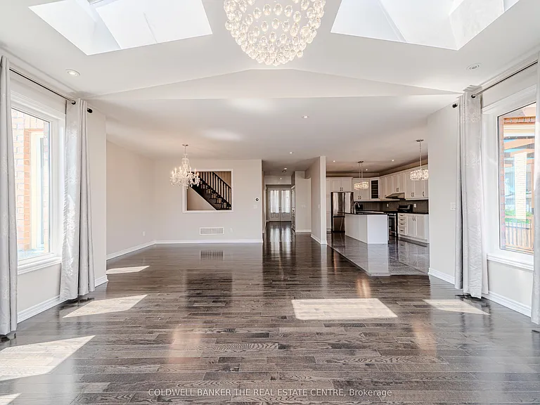 15 Military Ct — Photo 5