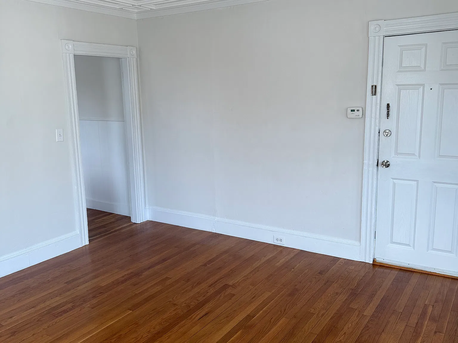2 bed, $2,400 — Photo 4