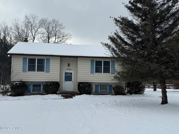 1995 Creek Dr, Waymart, PA 18472