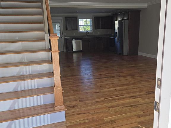 2nd image of 2297 Shady Ln NE