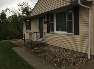 904 Nichols Rd, Monona, WI 53716