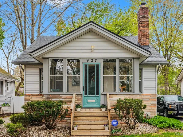 927 N Maple Ave, Royal Oak, MI 48067