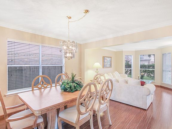 3rd image of 1959 Courtside Place Dr