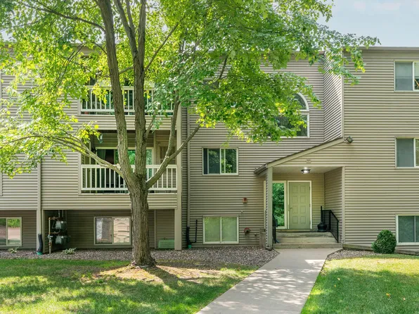 1235 Ferndale St N #C11, Maplewood, MN 55119