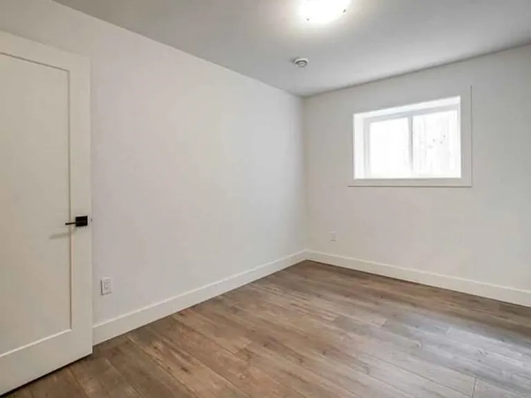 9876 Huckleberry Dr — Photo 3