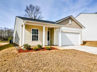 224 Wayfair Ln, Wellford, SC 29385
