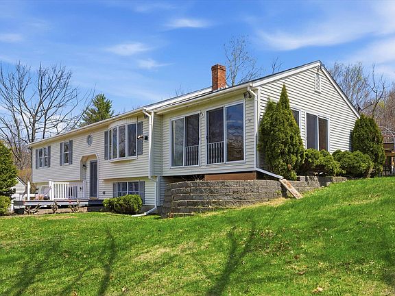 4th image of 615 Bean Hill Road
