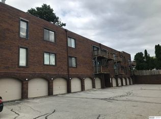 101 N 69th St APT 11, Omaha, NE 68132
