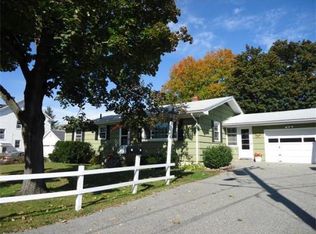 15 Ladd St, Holyoke, MA 01040