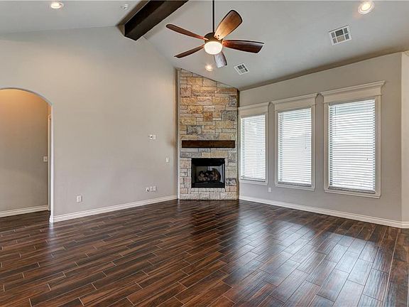 4th image of 3912 Sendera Lakes Dr
